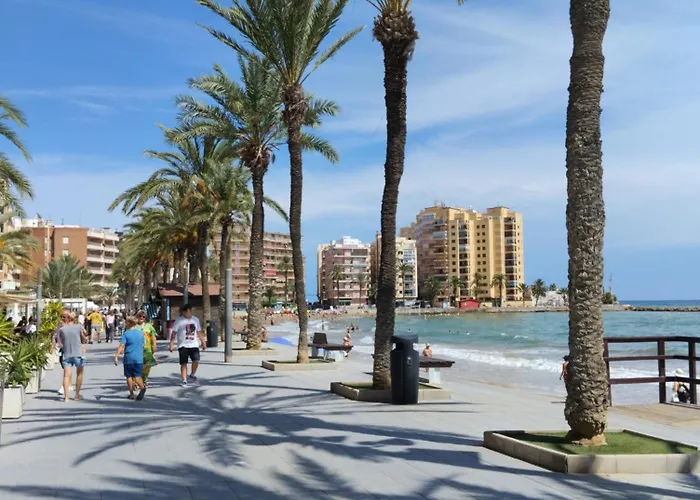 Palacio Del Mar تورّيفيِخا